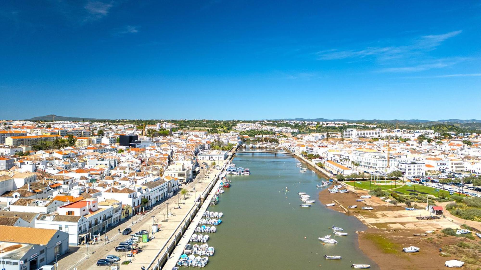 Holiday home Beautiful Town Centre Townhouse With Shared Pool Tavira