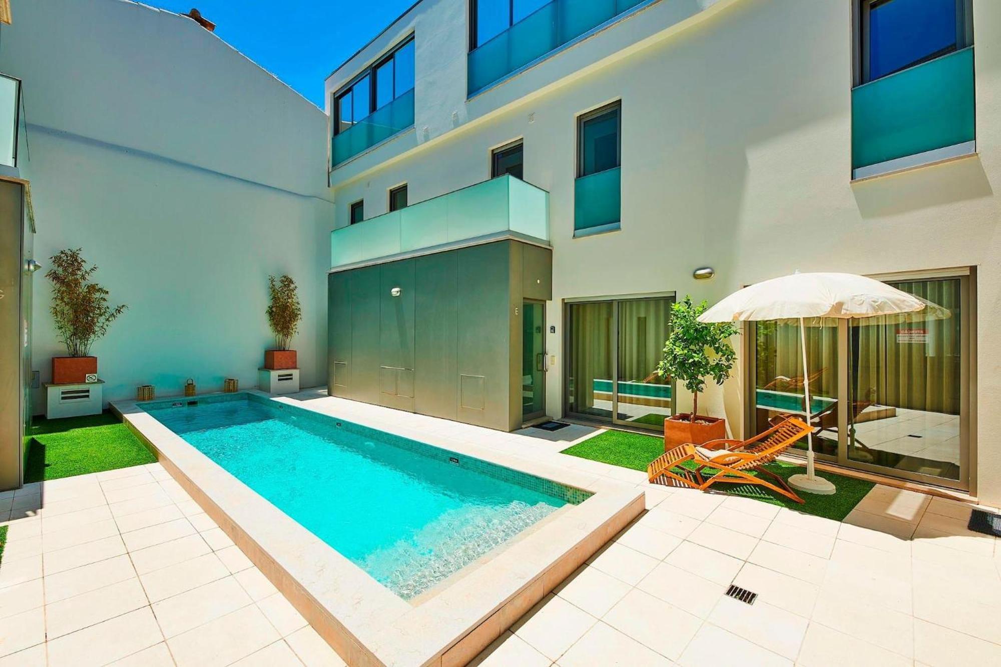 Holiday home Beautiful Town Centre Townhouse With Shared Pool Tavira